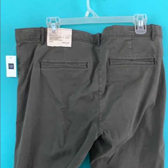 GAP Pants - Picture 5 of 5